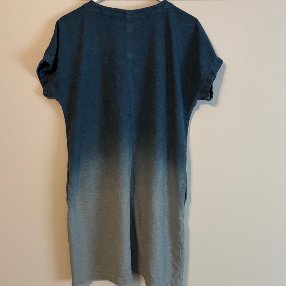 J. Jill FIT: Navy to Light Blue Ombre V-Neck dress. Med. 💯 cotton. With pockets - Picture 5 of 6